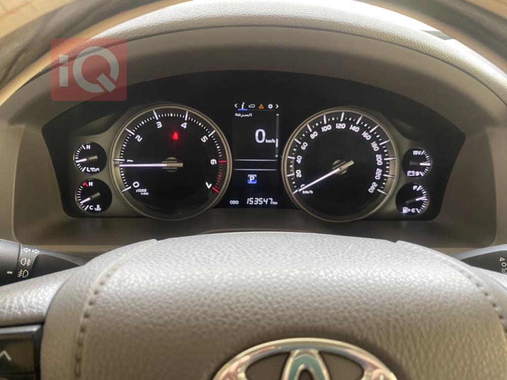 تويوتا لاندكروزر